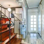 Duplex Cozy Flat With A Balcony Near Nisantasi