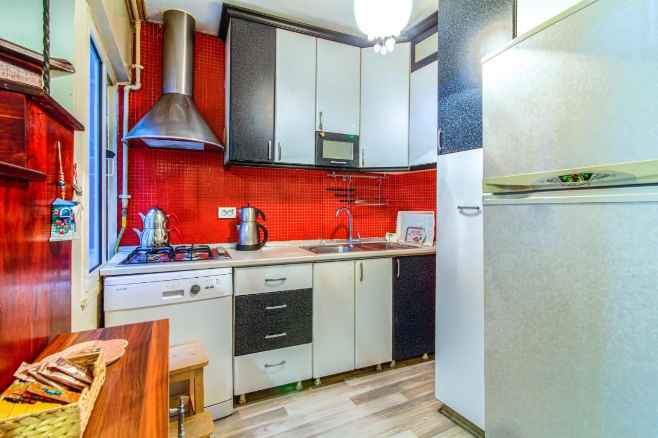 Daire Duplex Cozy Flat With A Balcony Near Nisantasi İstanbul